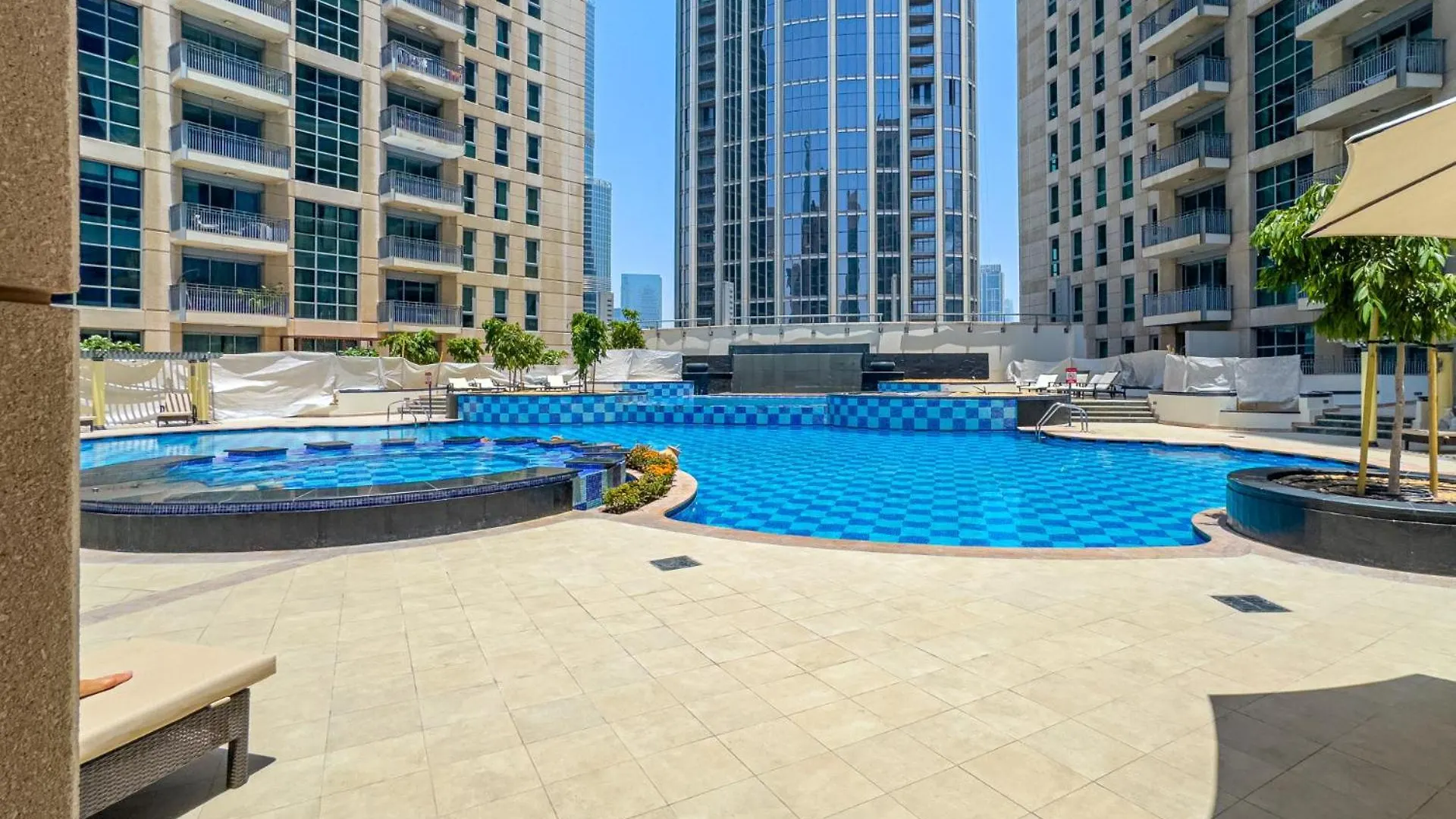 City Skyline View I Super-Fast Wi-Fi I Downtown Dubai Apartment